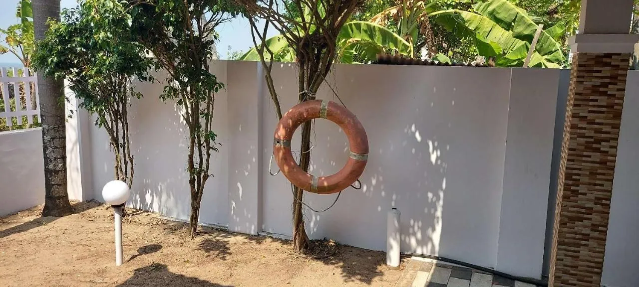 Happy Seas Beach Villa Alappuzha 0*,